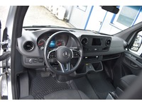 TOC1273_2727367 vehicle image