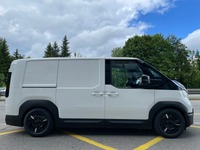 GCTA8102_3001794 vehicle image