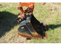 RINA4324_2917790 vehicle image