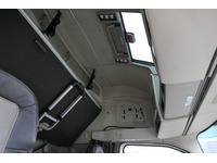 DOLD2821_2830707 vehicle image