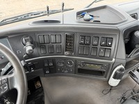 UNIK8334_2870337 vehicle image