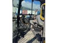 0049026 vehicle image