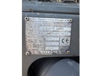 0049026 vehicle image