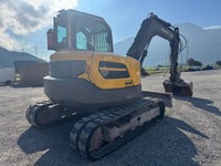 0049026 vehicle image