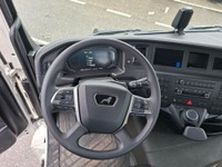 ROAE10352_2946517 vehicle image