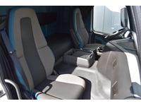 TOC1273_3038529 vehicle image
