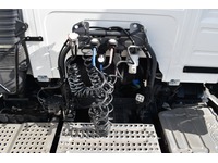 TOC1273_3038529 vehicle image