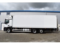 TOC1273_2727370 vehicle image