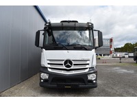 TOC1273_2727370 vehicle image