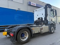 FLEI778_2948092 vehicle image