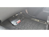 THOM6454_2652564 vehicle image