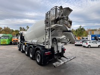 AGRO3463_3026566 vehicle image