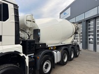 AGRO3463_3026566 vehicle image