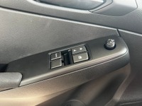 HUSE4764_3022804 vehicle image