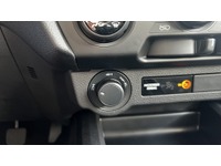 HUSE4764_3022804 vehicle image