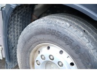 VEBI10438_2724212 vehicle image