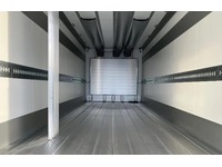 INTG9387_3022994 vehicle image