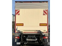 INTG9387_3022994 vehicle image