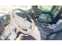 TAMZ4659_2929247 vehicle image