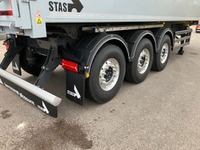 INTG9387_2744837 vehicle image