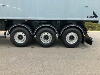 INTG9387_2744837 vehicle image