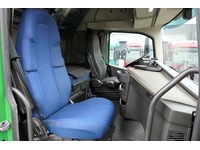 DOLD2821_2802813 vehicle image