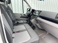 MAN126_2966616 vehicle image