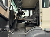 AGRO3463_2777369 vehicle image