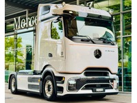 NFBE9310_3017859 vehicle image