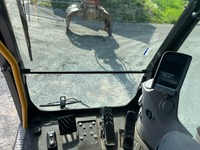 UNIK8334_2691002 vehicle image
