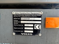 UNIK8334_2691002 vehicle image