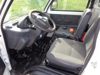 GEHR175_2851246 vehicle image