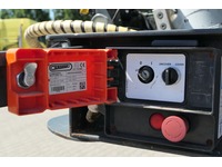 DOLD2821_2696935 vehicle image