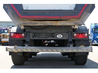 DOLD2821_2696935 vehicle image