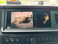 MAN126_2735652 vehicle image