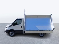 FLAA9869_2785818 vehicle image