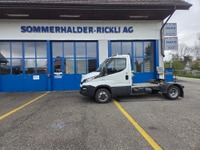 SOMM2698_2757037 vehicle image