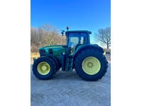 RINA4324_2917381 vehicle image