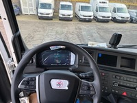 MANB1470_2814261 vehicle image