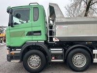 UNIK8334_2764710 vehicle image