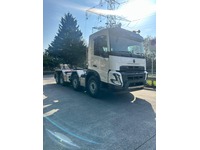 GRUN9543_2956602 vehicle image