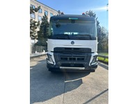 GRUN9543_2956602 vehicle image