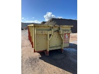 PRES5807_2898299 vehicle image